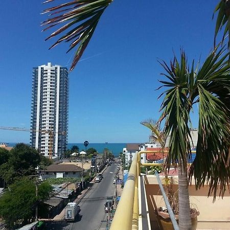 Dacha Beach Pattaya Bagian luar foto