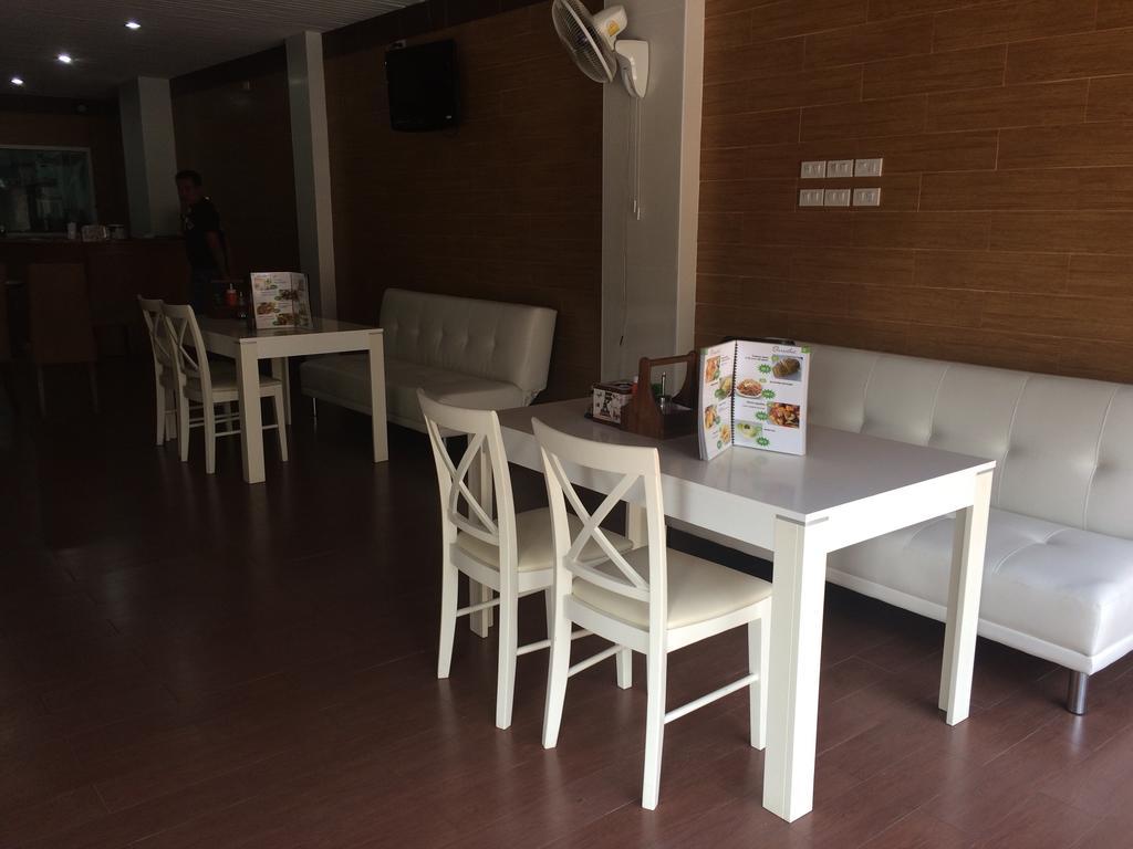 Dacha Beach Pattaya Bagian luar foto
